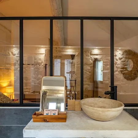 Charmante Maison En : La Roquette ארל